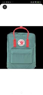 Fjallraven Kanken 背包