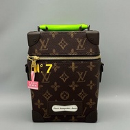 LV 路易威登/Louis Vuitton VERTICAL BOX TRUNK 棕色塗層帆布老花單肩包斜挎包手提包  芯片款