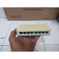 Dlink 8 Port Normal Hub Switch