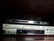 Phillips DVD機 + VCD機 ( 當壞機賣， 衹限馬鞍山站交收)