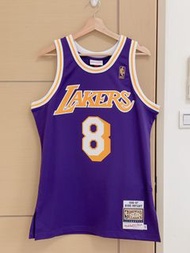 M&amp;N Kobe Bryant #8 湖人 96-97 新人年 復古紫 Lakers 球員版 球衣