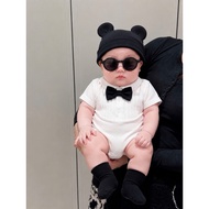 Dude's Body gives away hats and socks for boys 3-12kg baby bodysuit
