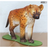 Hyena Standing BInatang animal diorama papercraft miniature action figure diy handicraft educational