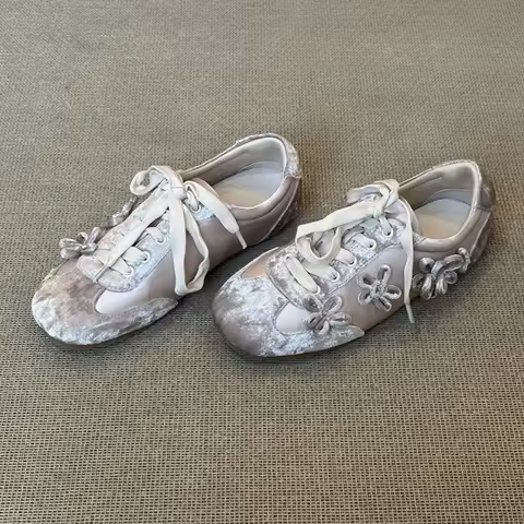 Flower Girl 2026 Spring New Style Lace-Up Round-Toe Flat Running Shoes