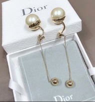 Dior 珍珠流蘇耳環