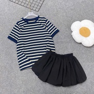 Women's Bigsize Set 2 Piece Loose Formal T-shirt with Horizontal Striped Pattern and Cute Flared Ski
