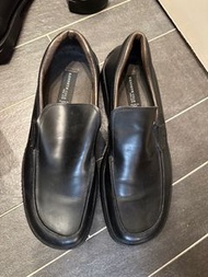 黑色皮鞋 Kenneth Cole