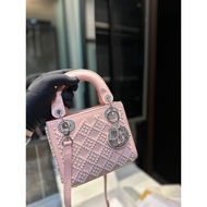 DIOr _ beg 
Pearl Diamond Buckle (Folding Gift Box)
 Jue Pearl Diana Bag Size: Three Grids 17cm