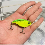 MỒI CÂU LURE-CÁ SẮT VIB V5 ( có bi )