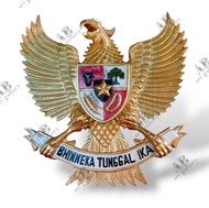 Hiasan Dinding Lambang Burung Garuda Pancasila Ukiran Kayu Jati Warna Emas