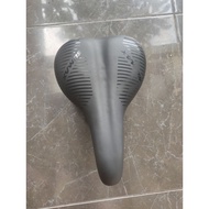 SUMAX soft outer bicycle saddle