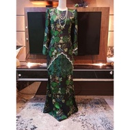 kain pasang emboss satin