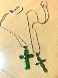 ✝️祖母綠十字架項鍊（左：大十字架）