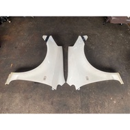 HONDA STREAM RN4 FENDER