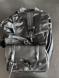 Tough 黑色皮革背包