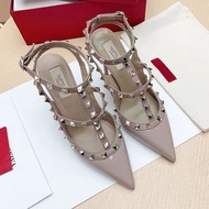 Valentino Garavani 鉚釘高跟鞋