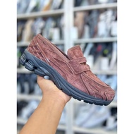 Seppatu Loafer 1906L – Classic Sporty Shoes with Futuristic Display and Comfortable to Wear