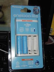 ...點子電腦-北投...全新◎國際牌 eneloop 3號AA*2+充電器組K-KJ51LCC2TW ◎390元