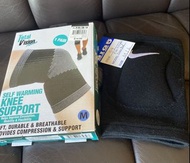 Total Vision 自發熱護膝 M碼,一对$88,Nike Vollo boll knee pad 一个$48. 二個$120