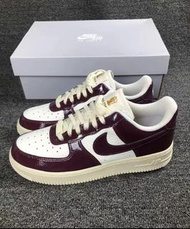 🔝香港現貨 Nike Air Force 1 '07 LX Dark Beetroot 漆皮酒紅色 男女同款 AF1 休閒板鞋 35-46全尺碼