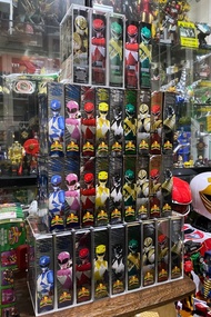萬代 SHF 恐龍戰隊 美版 非孩之寶恐龍戰隊美版9人，成色