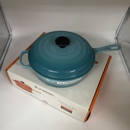 Le Creuset 鑄鐵鍋 湖水藍 附盒 26cm ( 10-1/4”)