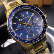 MASERATI手錶,編號R8873640008,44mm寶藍圓形精鋼錶殼,寶藍色三眼, 中三針顯示, 精密刻度錶面,金色精鋼錶帶款,斜體瑪莎logo方為新款正貨
