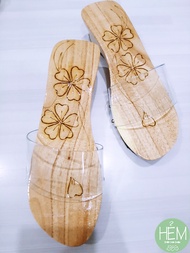 Guốc gỗ mộc guốc truyền thống đế chạm họa tiết 5 phân quai trong tinh tế