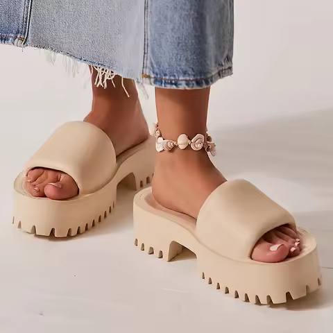 Summer Women Platform Slippers Personalized Design EVA Sandals Garden Shoes Outdoor Slippers Casual 