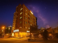 I-check Hyunjin Hotel