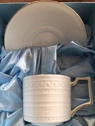 英國名品WEDGWOOD 純白浮雕咖啡杯盤組