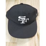 Official black San Francisco 49ers baseball cap, feeling an embroidery "SF" logo