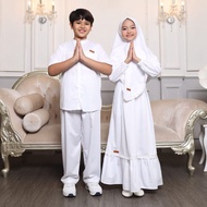 White Az-zarin And Dannis Robes