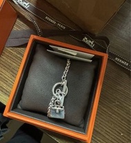 全新閒置 正品 愛馬仕 HERMÈS  925銀 BIRKIN包包T釦手鍊  尺寸：ST