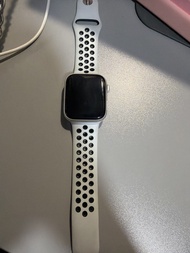Apple Watch SE Nike 44mm 智能手錶