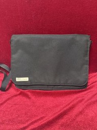 LIHIT LAB Smart Fit Messenger Bag