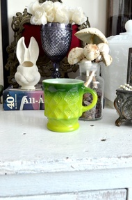 FIRE KING 青綠 x 芥末黃色 菱格咖啡杯 60年代古董 玻璃製品 MUG