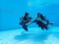 Refresh your diving skills in Boracay with PADI 5* Center