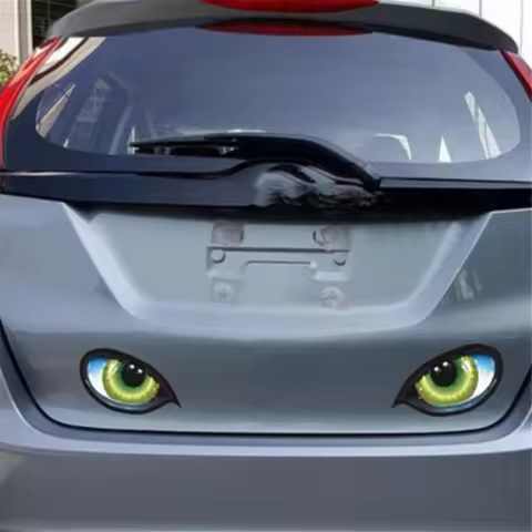 2/4Pcs Car Stickers 3D Stereo Reflective Cat Eyes Car Sticker Creative Rearview Mirror Sticker Decal