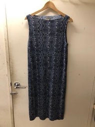 H&amp;M 藍色 蛇紋 連身裙 洋裝 三宅一生 皺摺設計