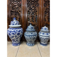 porcelain set or 3 Jars