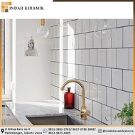 PO ED GROUP Keramik Lantai Dinding Glossy White Putih 20x20 KW 1