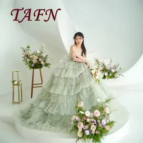 TAFN Green Elegant A-line Ball Gown Strapless Tiered Tulle Sleeveless Evening Gowns Korea Wedding Dr