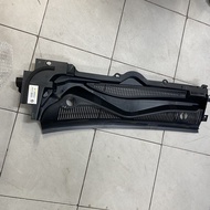 238. UC9M507R0E แผงช่องลมฝากระโปรงหน้า MAZDA BT-50 (2011-2015) ของแท้ เบิกศูนย์ มาสด้า (MDGSTY)