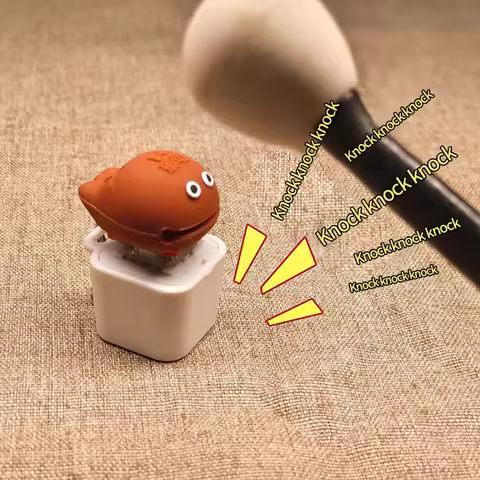 Creative Luminous Keychain Knock Wood Fish Sound Keyring Decompression Clicker Button Hanging Pendan