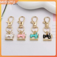 MISSYU 4pcs Mini Sewing Machine Keychains – A Stitch Of Memory & Meaning, Vintage Miniature Enamel M