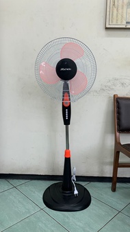 Hachida Kipas Angin Berdiri Kaki Bulat Stand Fan Hachida 16 Inch SF-1602 SF 1602