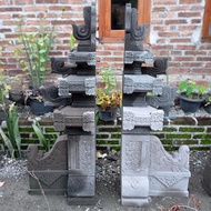Gapura batu lava kecil