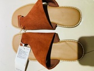 UNIQLO 休閒涼鞋