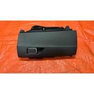 BMW 1 series F20 glove box